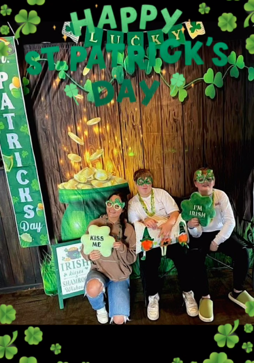 St. Patrick's Day Clover Treasure Luck Photography Backdrop UK LV-1329