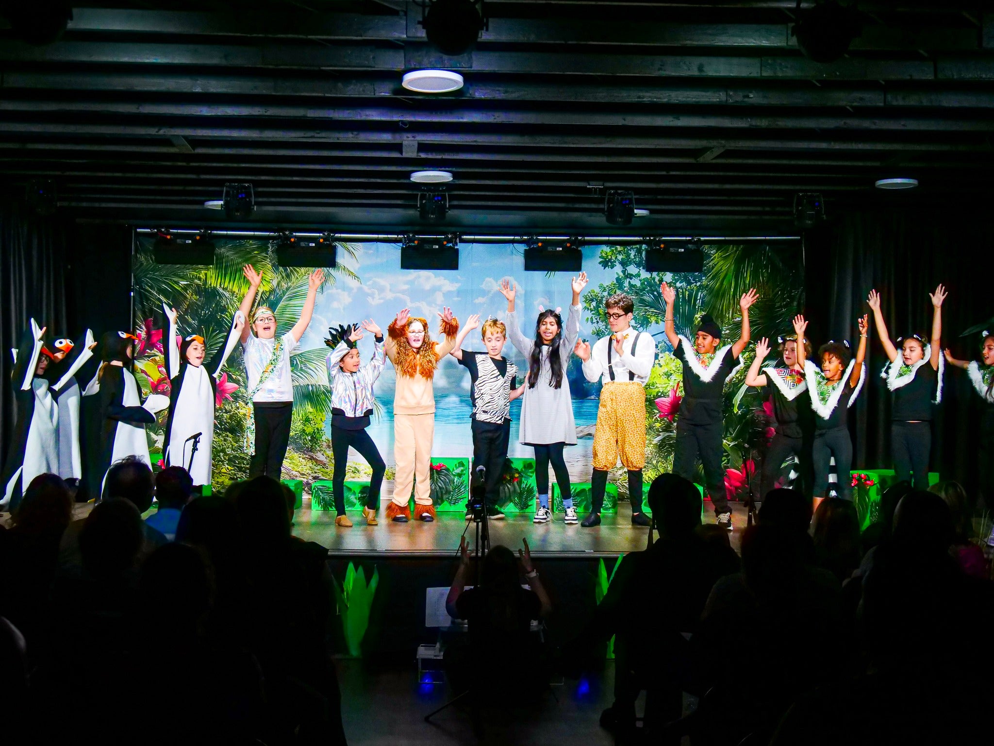 Photo Backdrop Beach Beach Trail Palm Leaves Summer Backdrop UK CJJ3-235