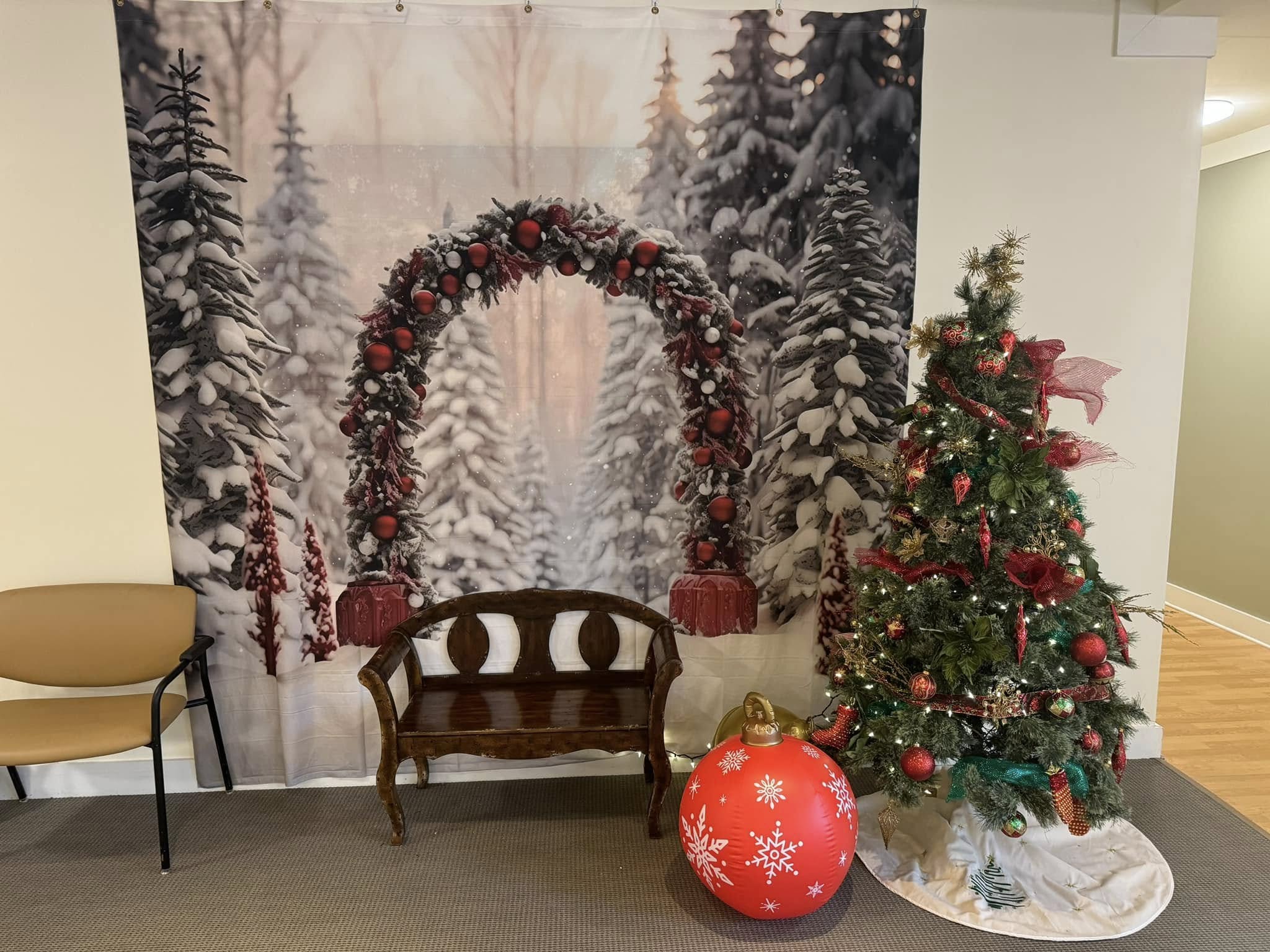 Holiday Wonderland Pathway with Snowy Arch Backdrop UK BRP8-127