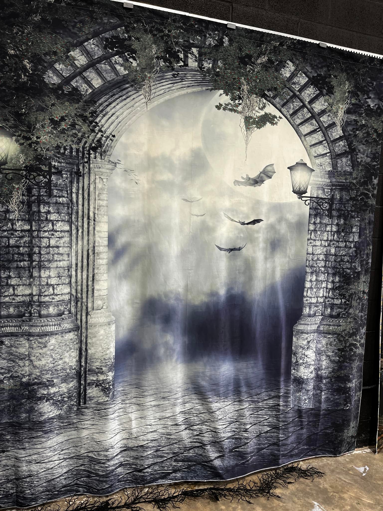 Gothic Gate Bats Moon Night Halloween Backdrop UK M8-02