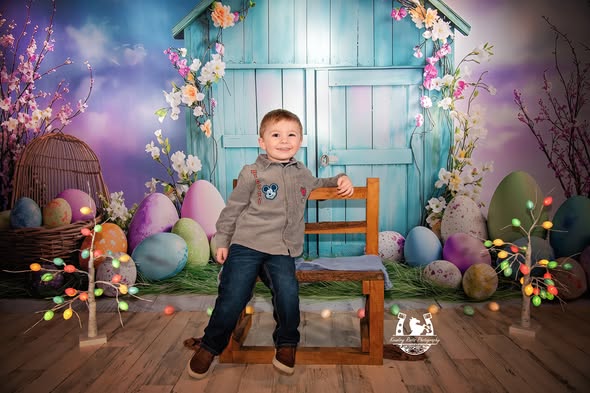 Easter Egg Backdrop Vibrant Blue Egg Hut Backdrop UK BRP1-289
