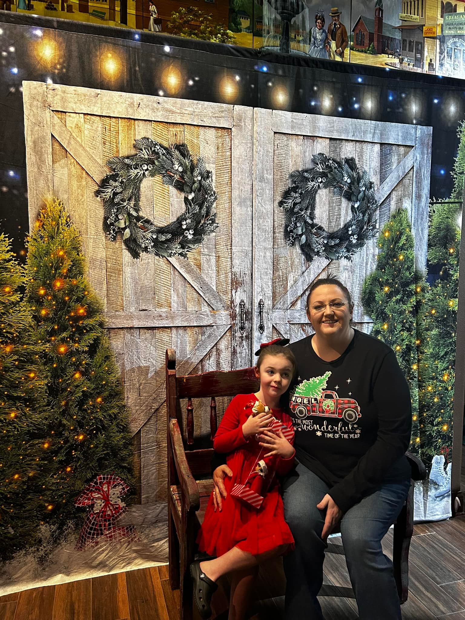 Wood Door Christmas Tree Backdrop D966