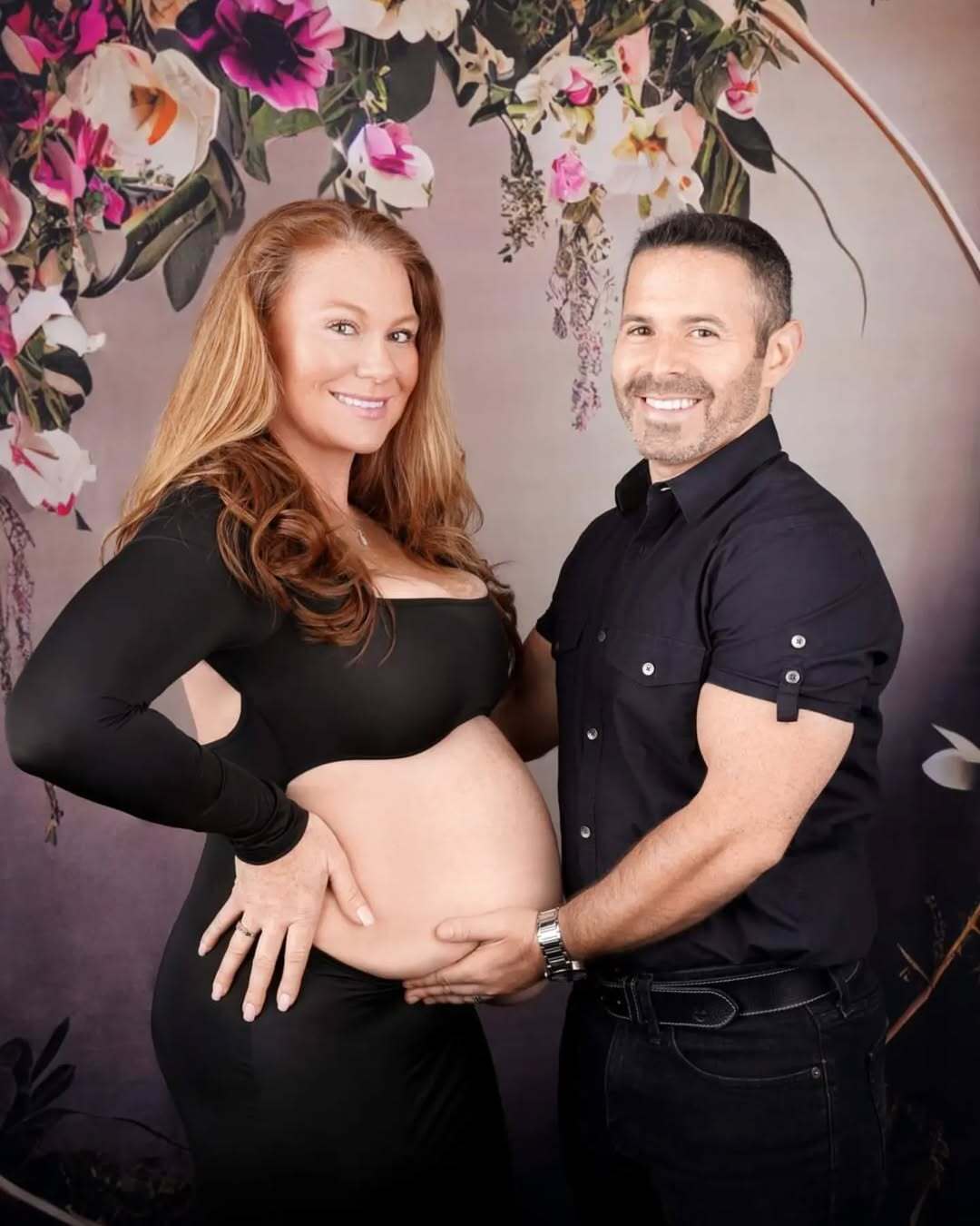 Abstract Textured Flower Garland Backdrop UK M5-61