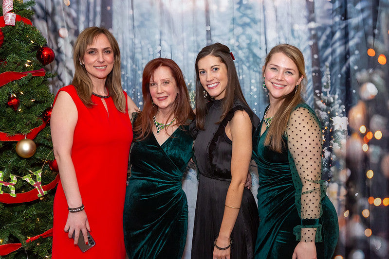 Snowy Christmas Trees Wreath Arch Backdrop UK RR7-865