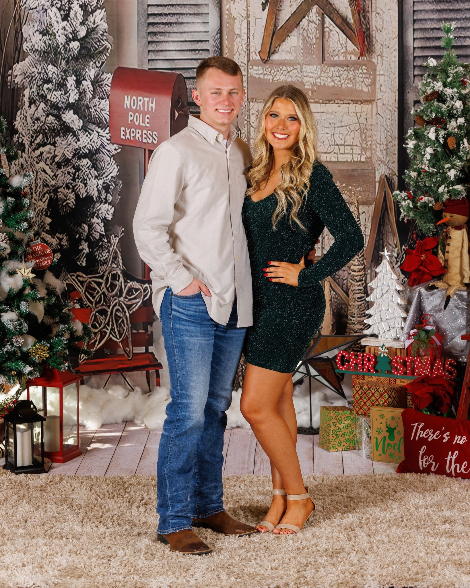 Christmas Trees Red Postbox Christmas backdrop UK Decorated House Background GX-1033