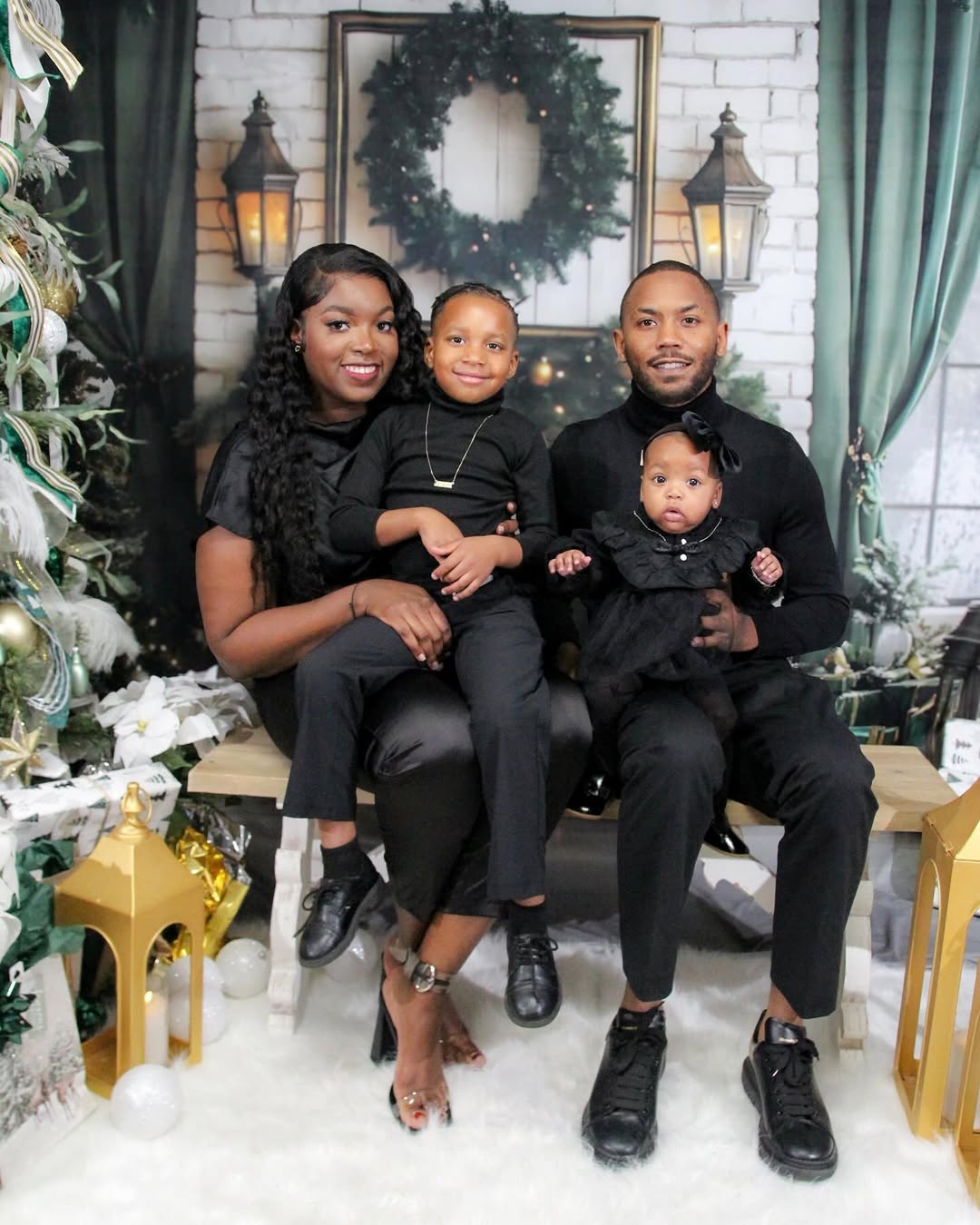 Christmas Trees Fireplace Window Backdrop UK RR8-120