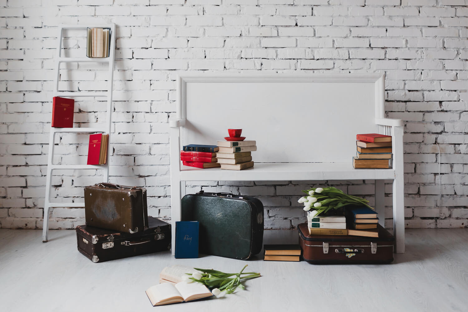 Old Suitcases Books Back to School Backdrop UK DBD7-8