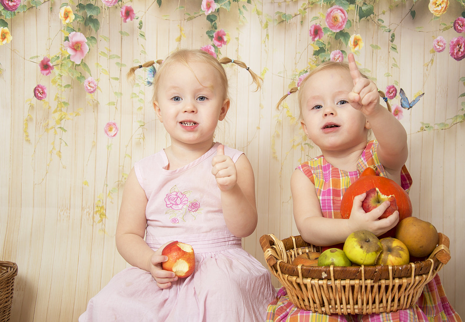 Beautiful  Floral Wood Backdrop UK for Photo Booth  F-1489