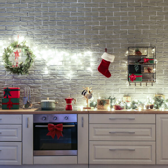 White Kitchen with Decorations Christmas Backdrop UK M10-12