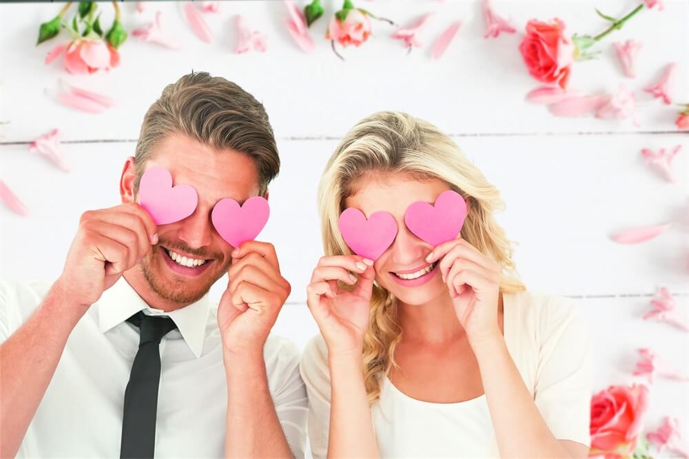 Valentine Pink Roses Scattered Petals White Floor Romantic Backdrop M12-10