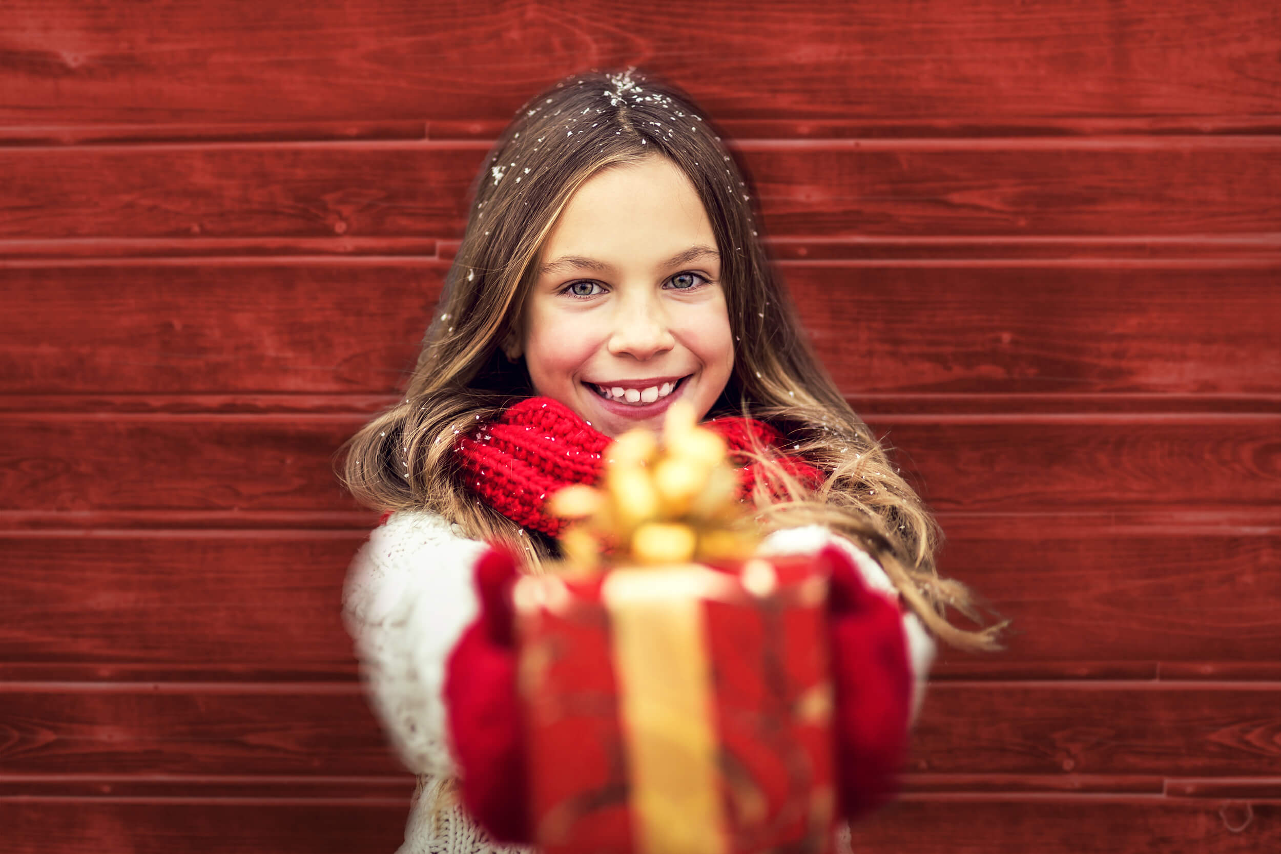 Red Painted Wood Backdrop for Photo Booth UK M6-146