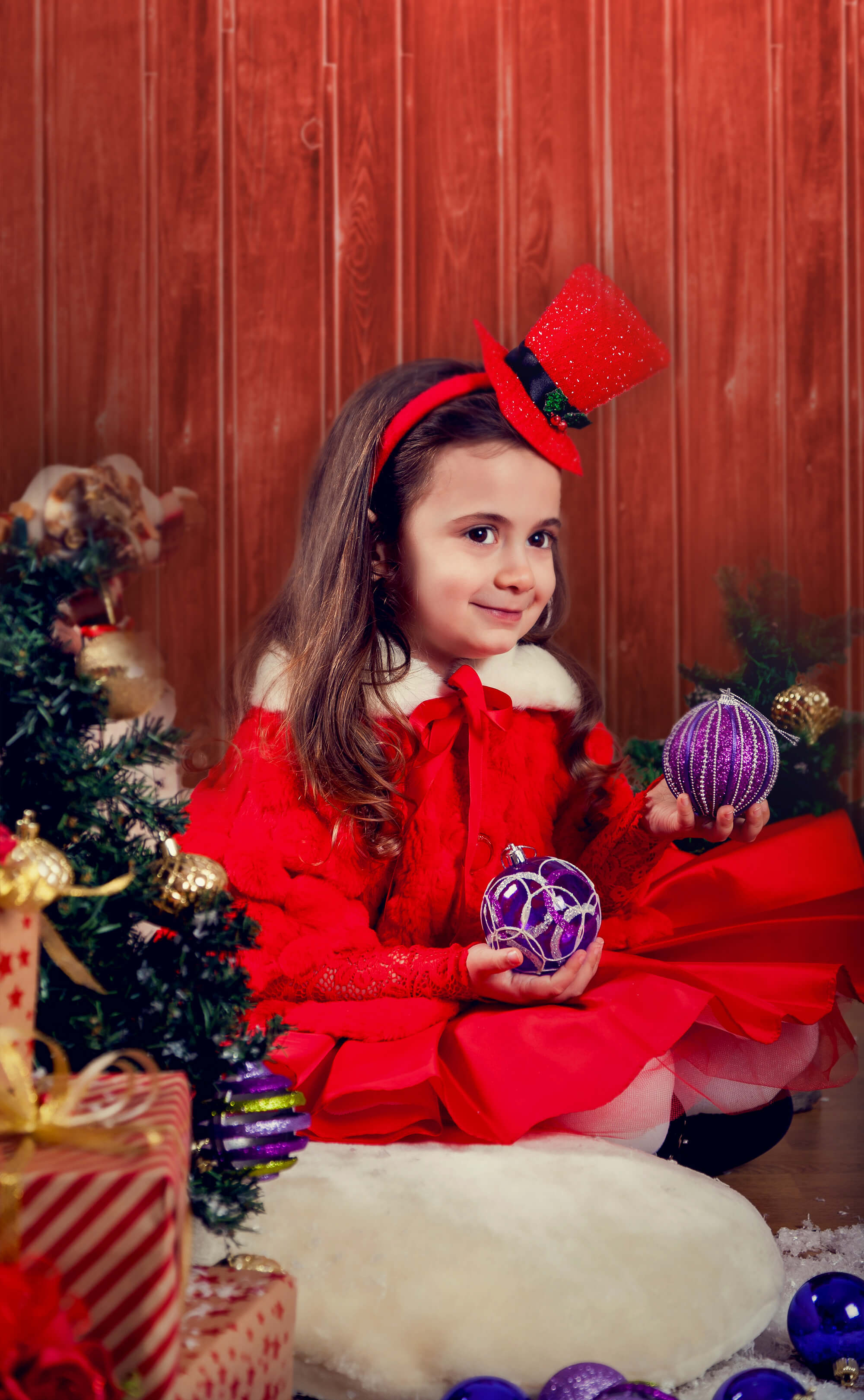 Red Painted Wood Backdrop for Photo Booth UK M6-146